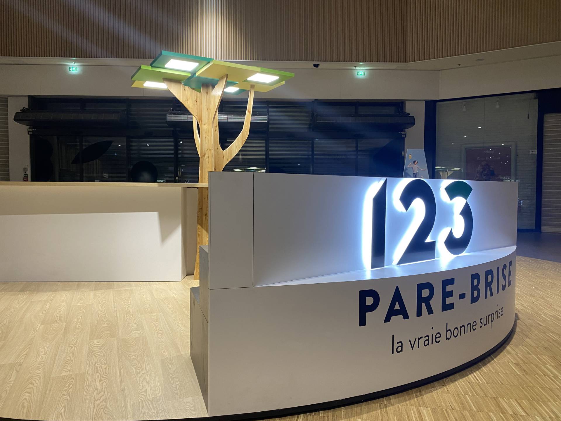 Lettrages en relief 123 PARE-BRISE