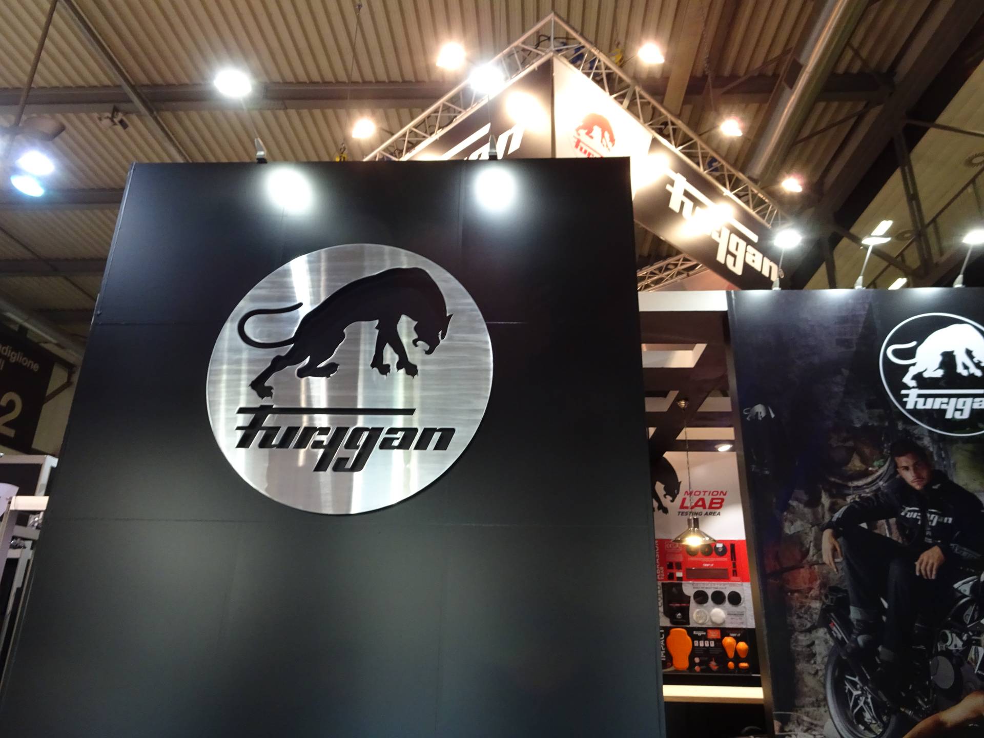 Lettrages en relief FURYGAN