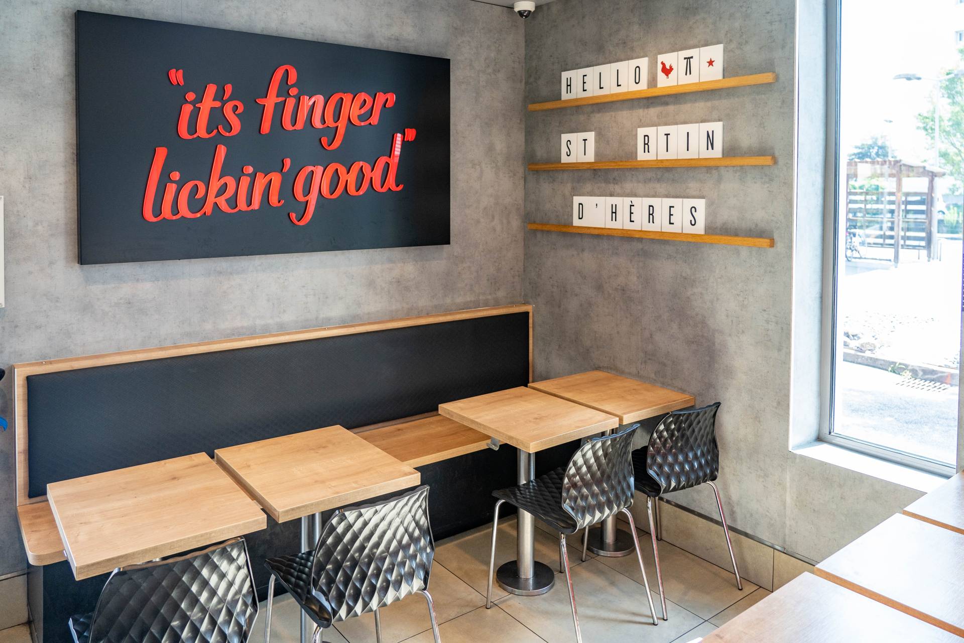 Lettrages en relief KFC