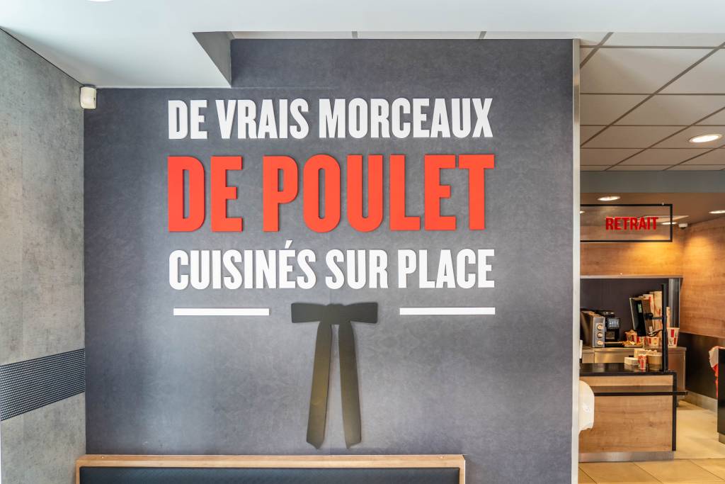 Lettrages en relief KFC