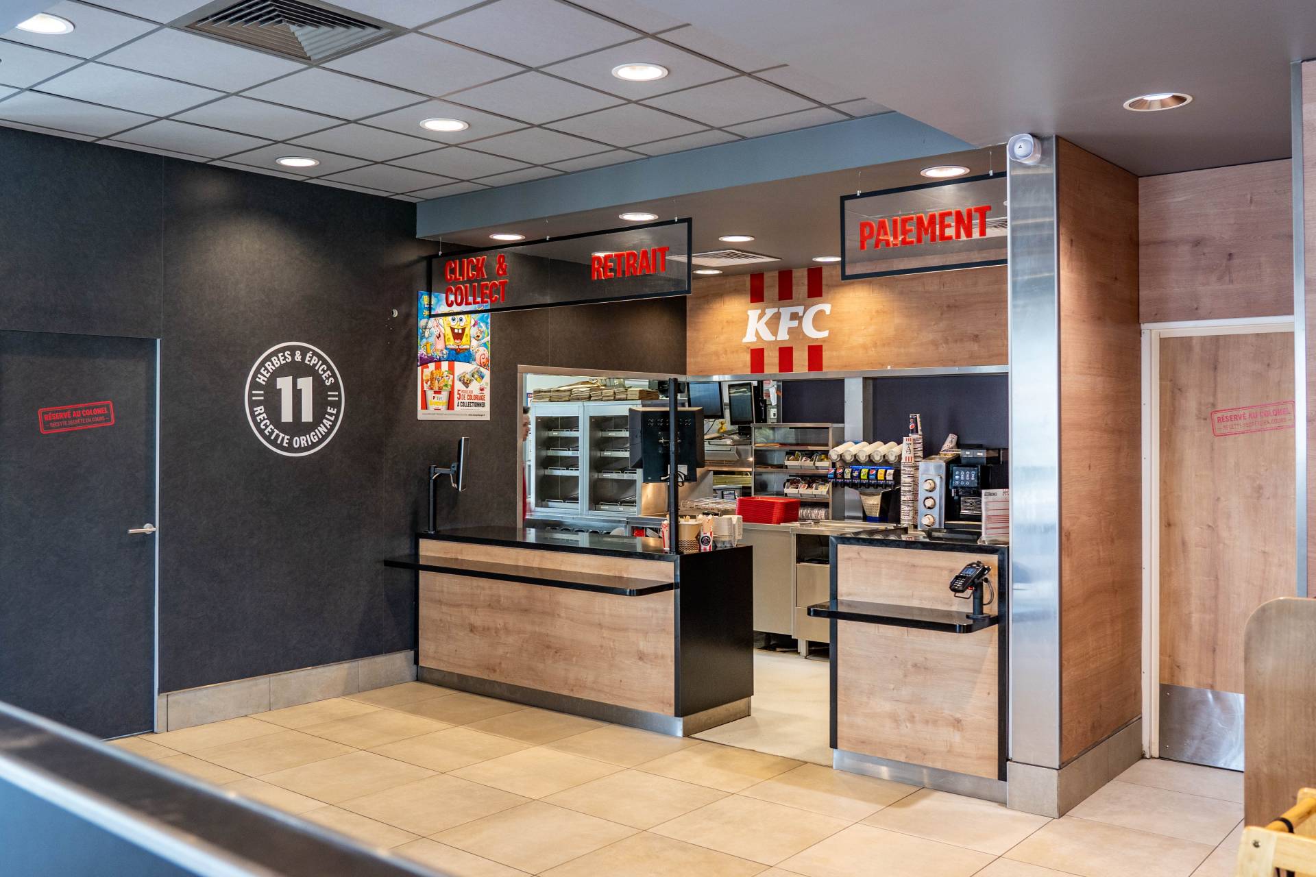 Lettrages en relief KFC