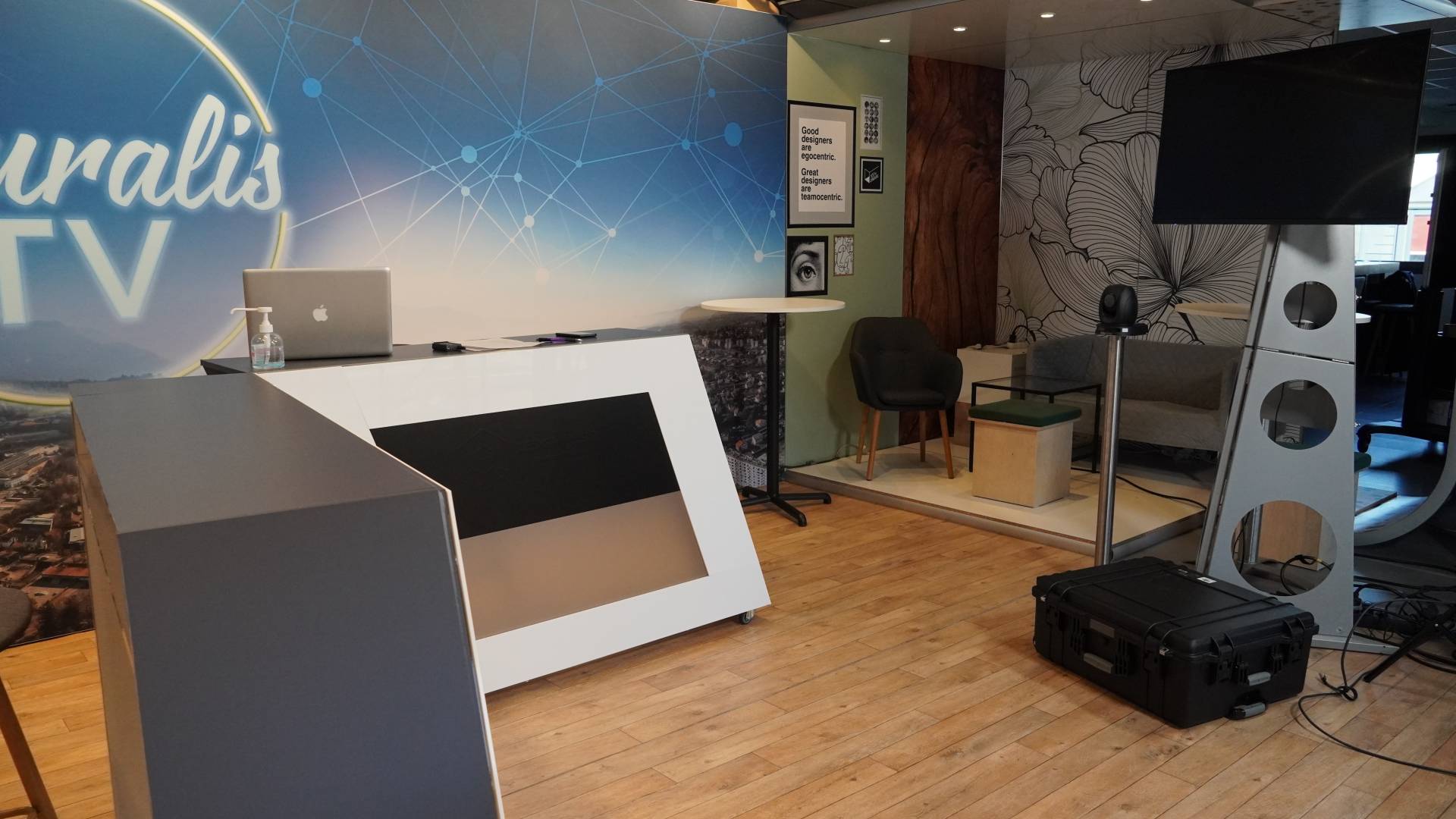 Plateau TV STUDIO 47