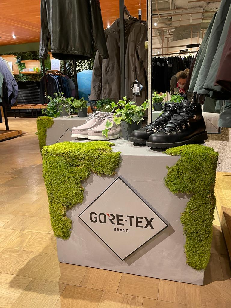 Corner Gore-Tex