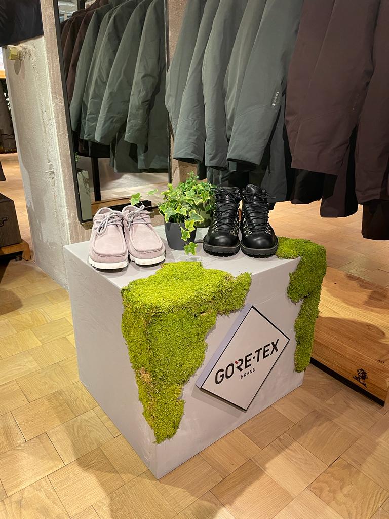 Corner Gore-Tex