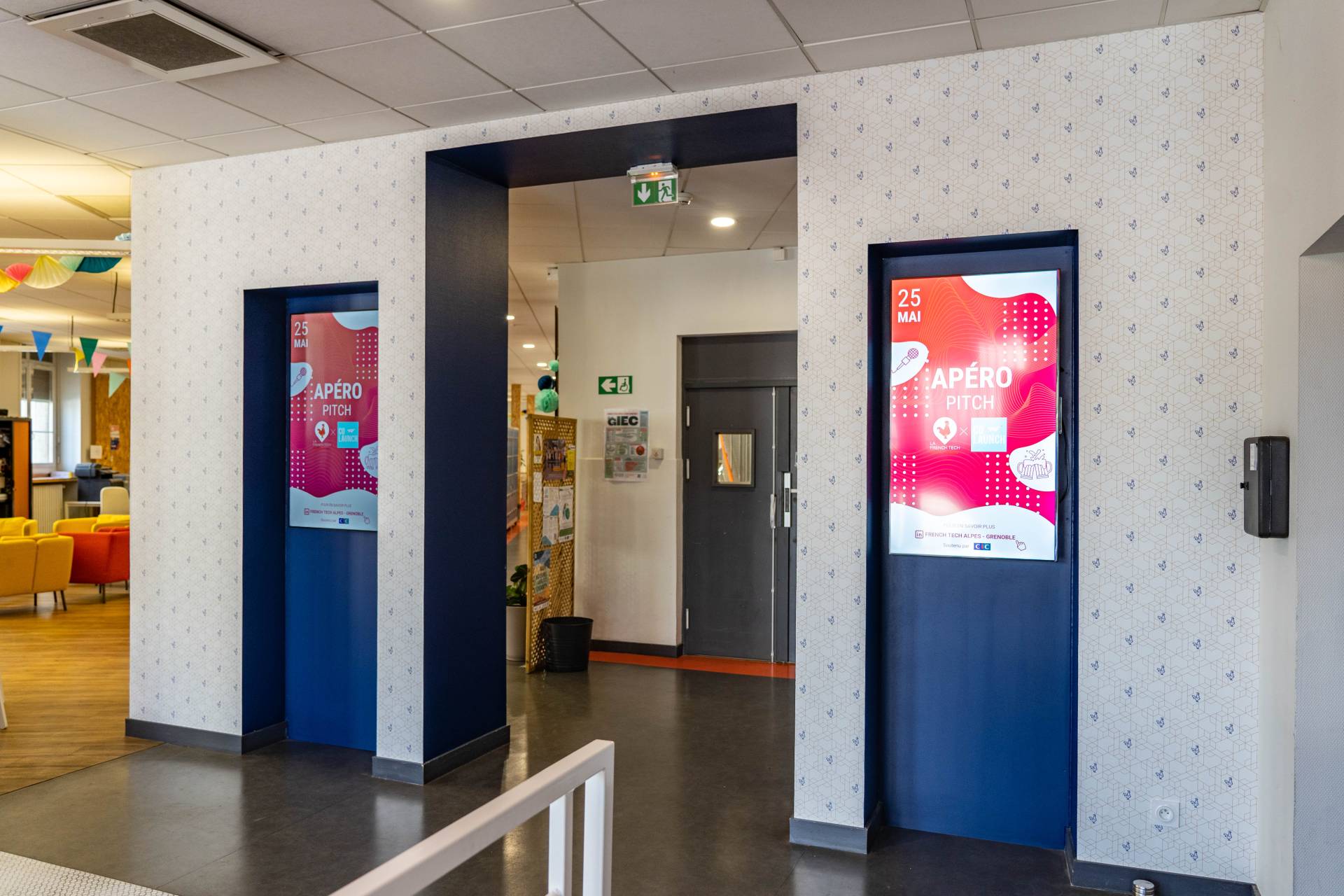 Covering mural FRENCH TECH