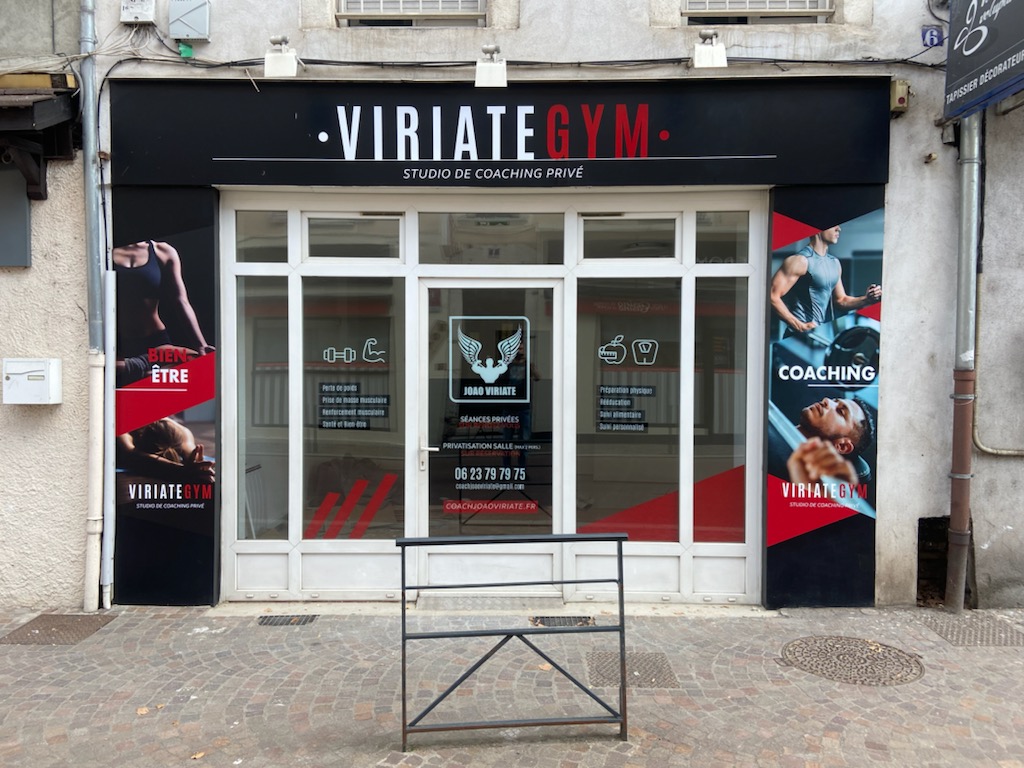 VITRINE MAGASIN VIRIATE GYM