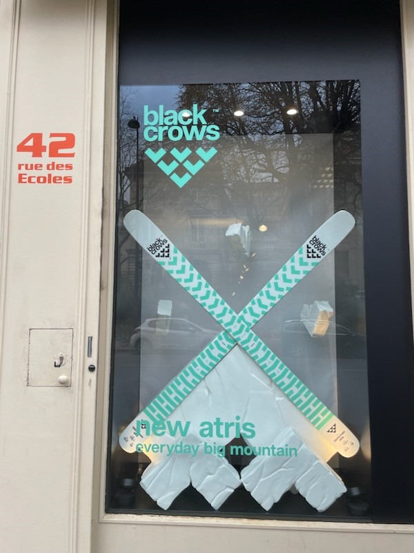 Vitrine magasin BLACK CROWS NEST - PARIS - ATRIS - 2022