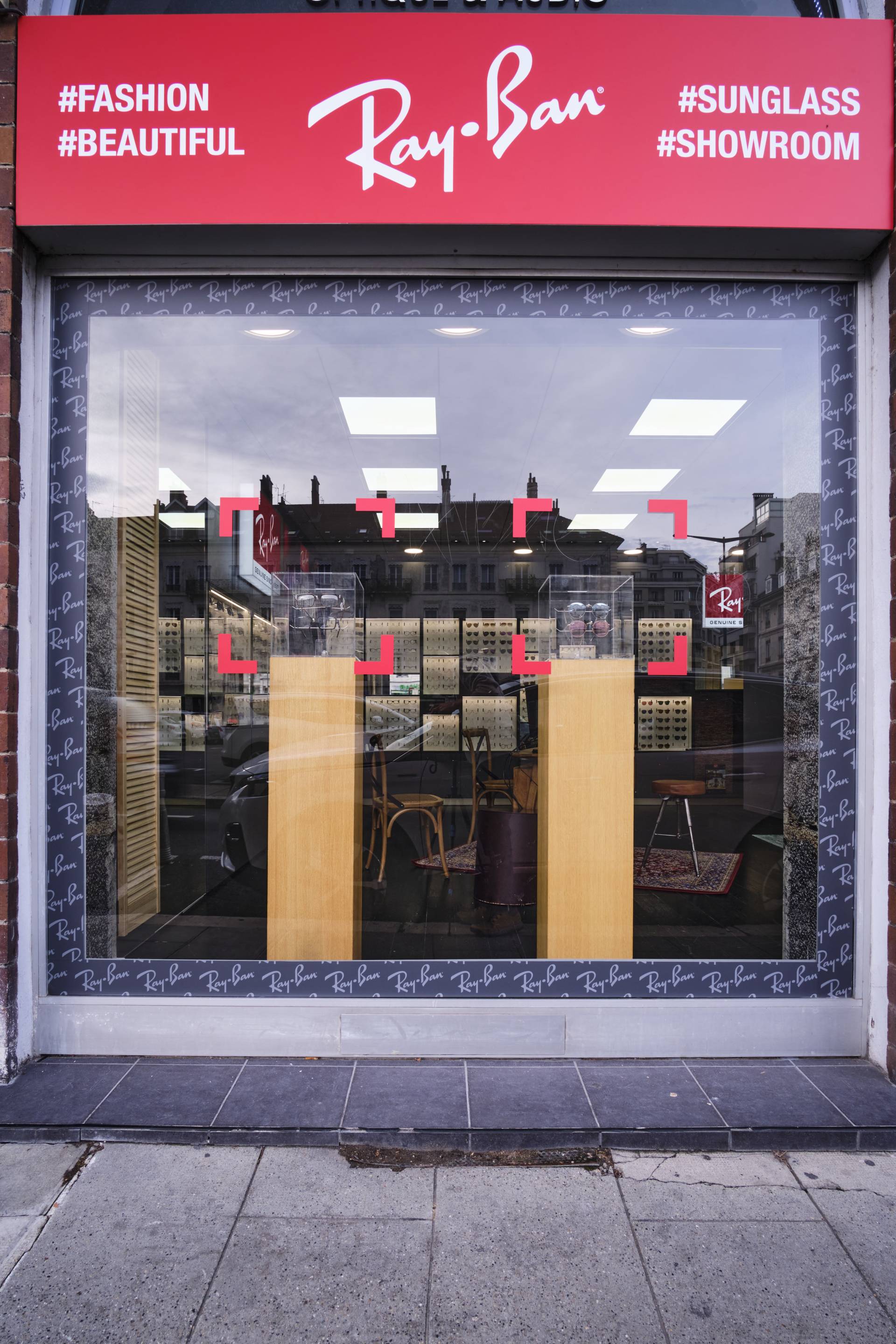 Vitrine magasin HORIZON